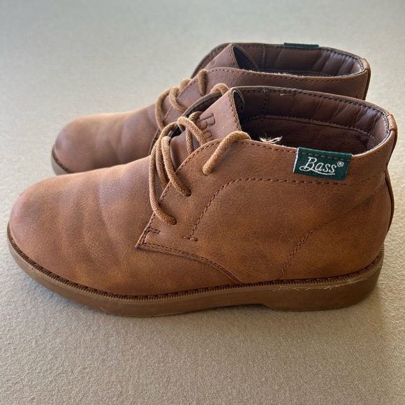 G.H. Bass & Co Boys Boots Leather Size 2, gently worn, great condition - Picture 4 of 6